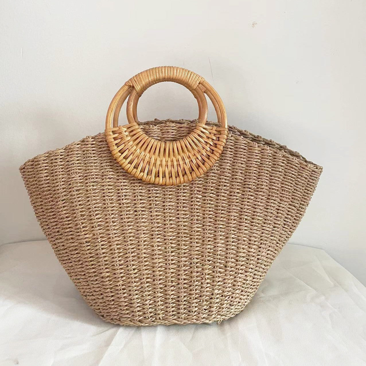 Sac tissé artisanal pour femme – élégance simple et estivale