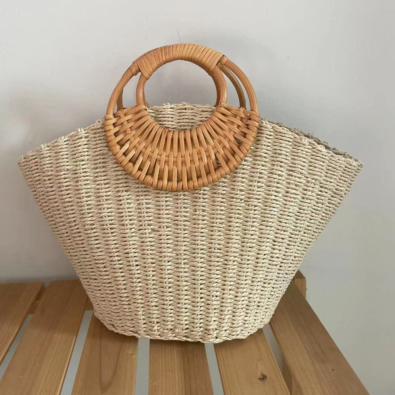 Sac tissé artisanal pour femme – élégance simple et estivale