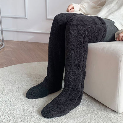 Chaussettes longues et douces au-dessus du genou – chaleur hivernale et confort absolu