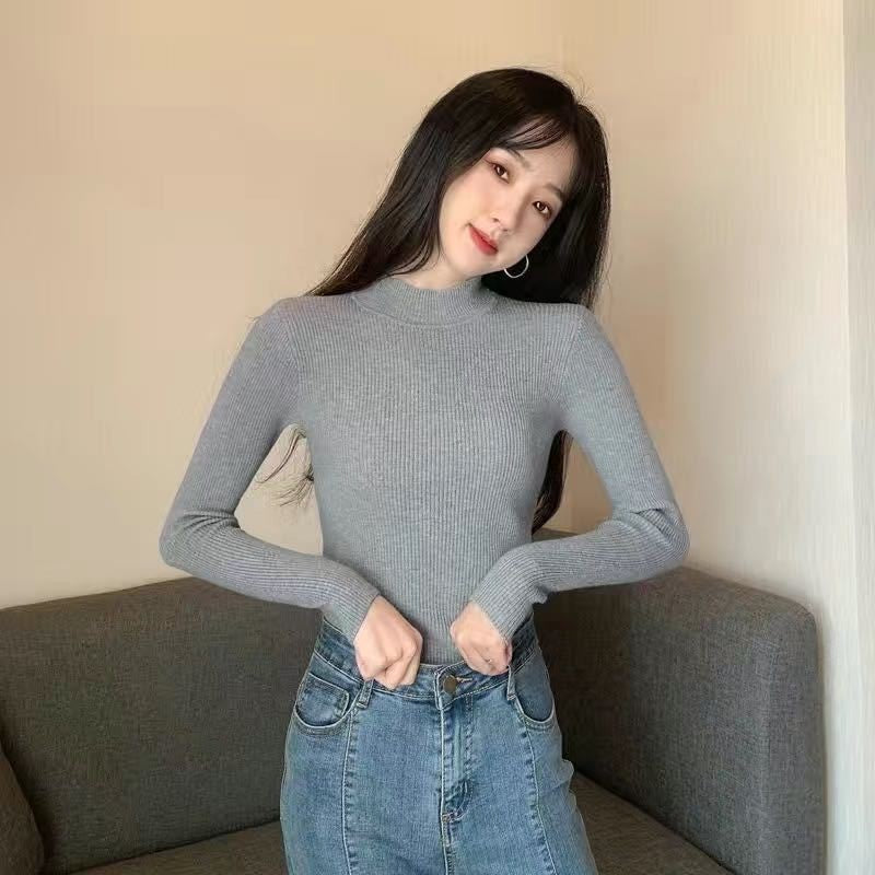Pull Col Mi-Haut Slim Manches Longues – Élégance Automnale